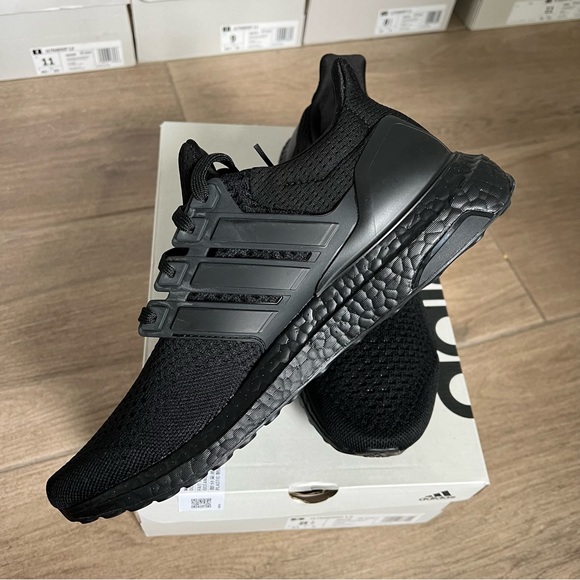 Adidas  Men's Ultraboost 1.0 - Picture 5 of 9